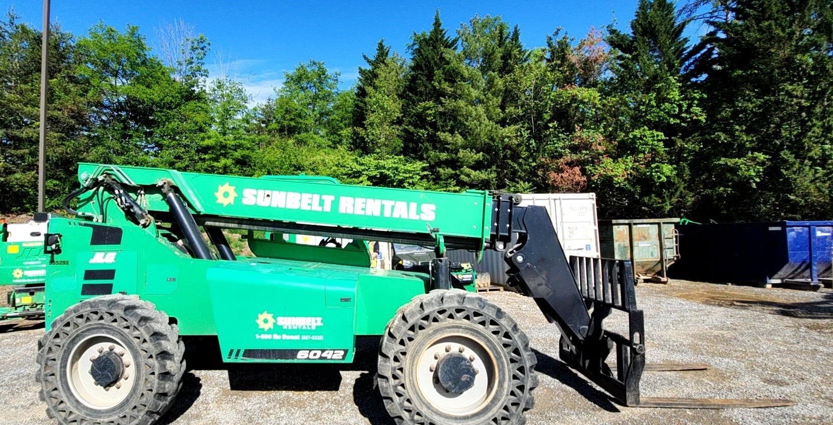 2016 SkyTrak 6042