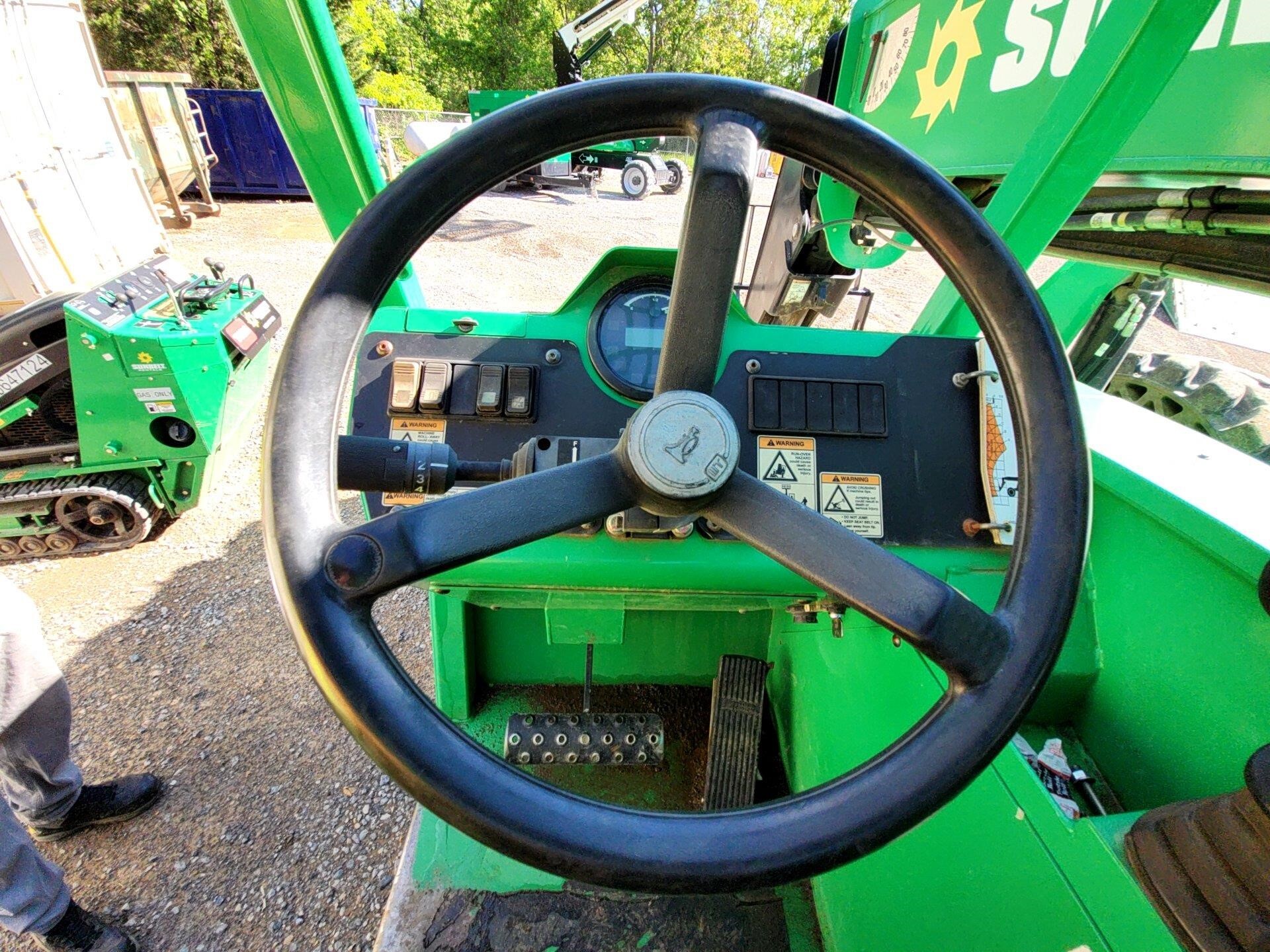 2016 SkyTrak 6042