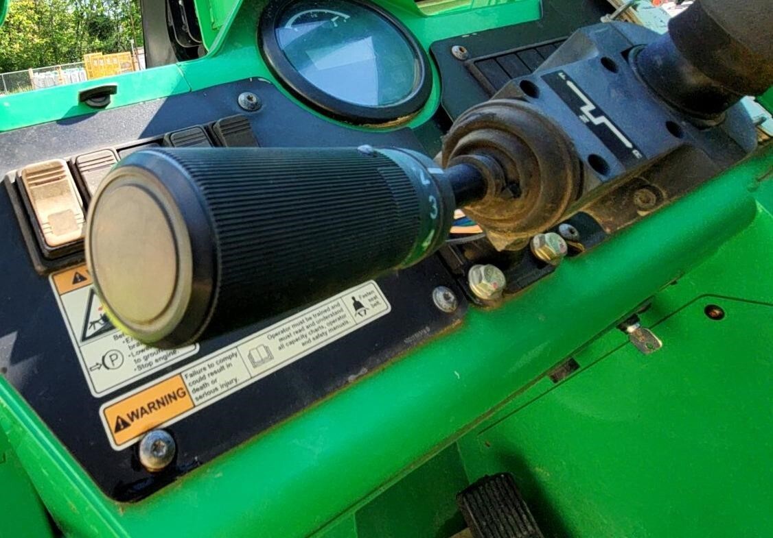 2016 SkyTrak 6042