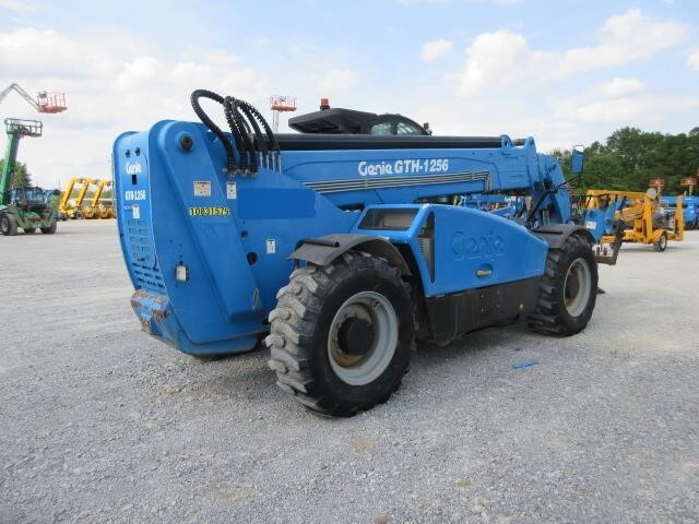 2018 Genie GTH-1256