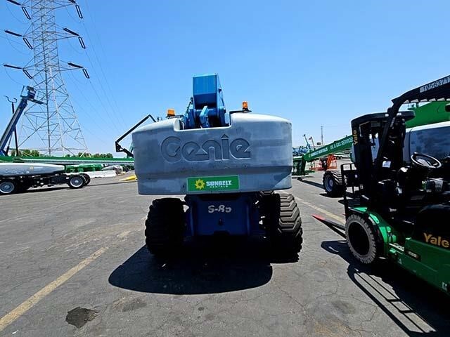 2016 Genie S-85