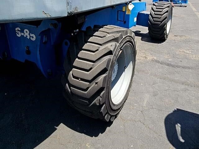 2016 Genie S-85
