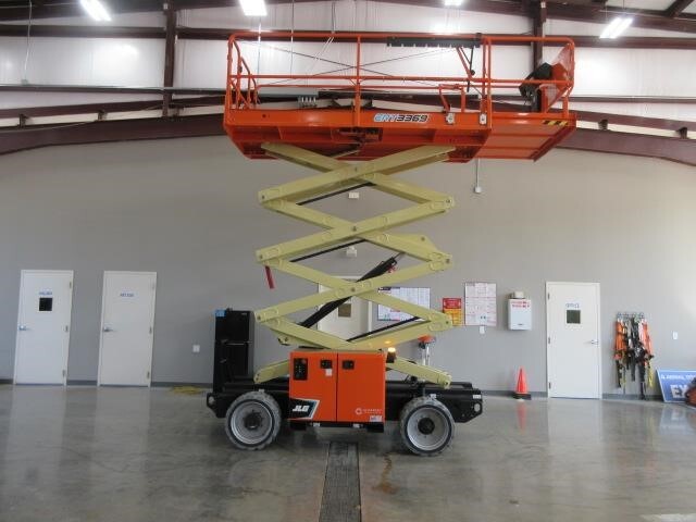 2025 JLG ERT3369