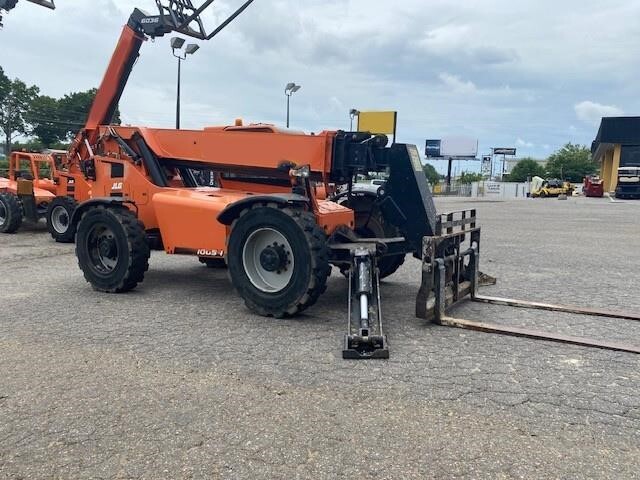 2018 SkyTrak 10054