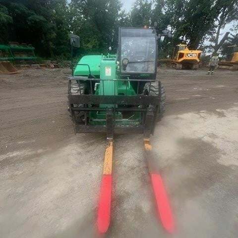 2017 Genie GTH-5519