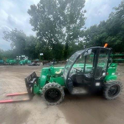 2017 Genie GTH-5519