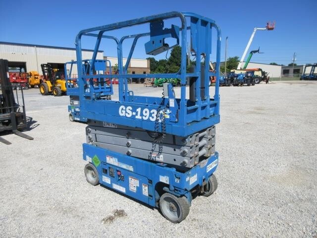 2018 Genie GS-1930