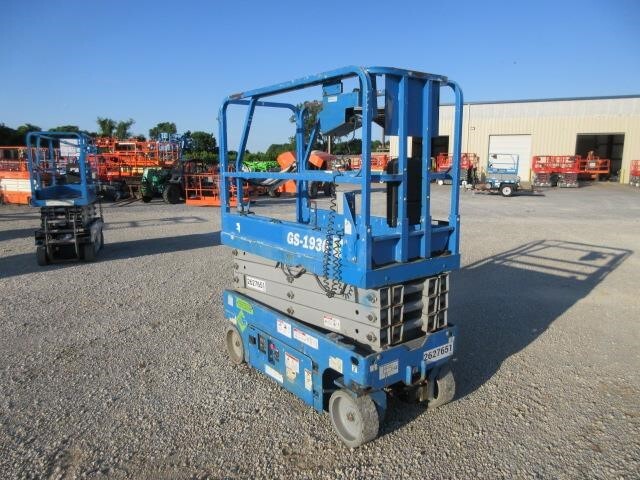 2018 Genie GS-1930