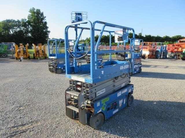2018 Genie GS-1930