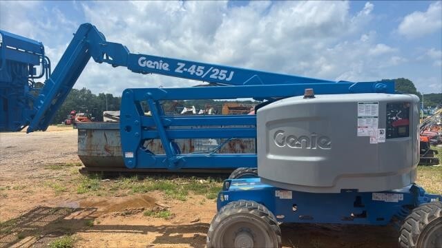 2018 Genie Z-45/25J IC