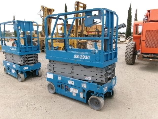2018 Genie GS-1930