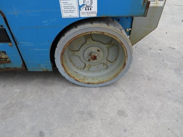 2017 Genie GS-2632