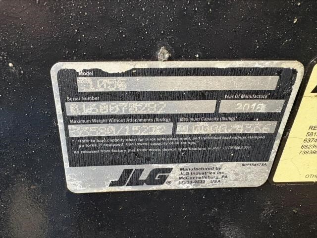 2016 JLG 1055