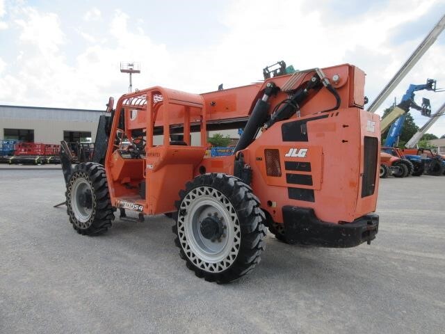 2016 SkyTrak 10054