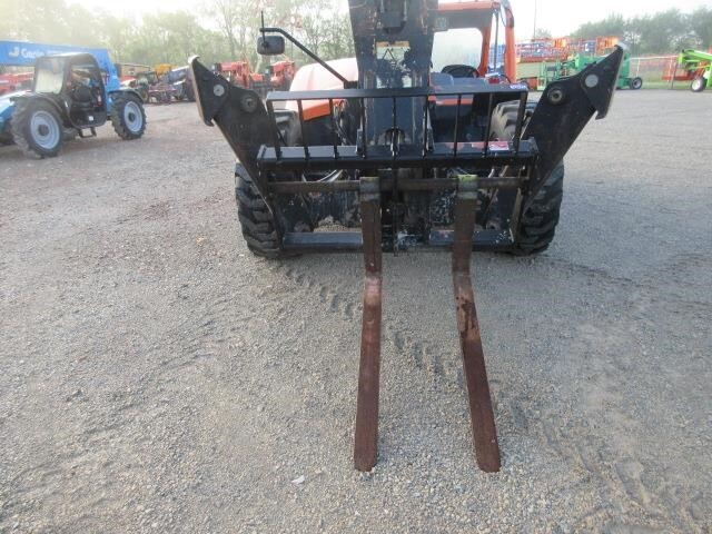 2017 JLG 1255