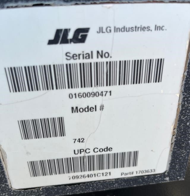 2018 JLG 742