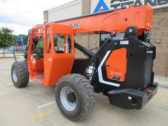 2025 SkyTrak 6042