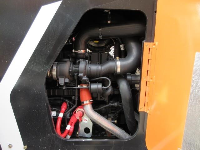 2025 SkyTrak 6042