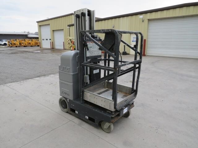2017 JLG 20MVL