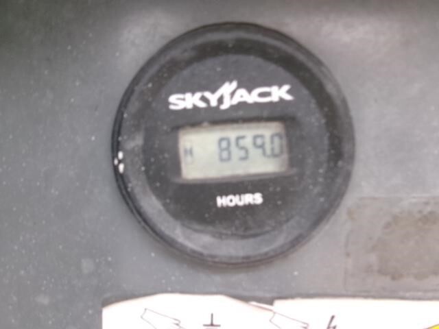 2018 Skyjack SJ-6832RT