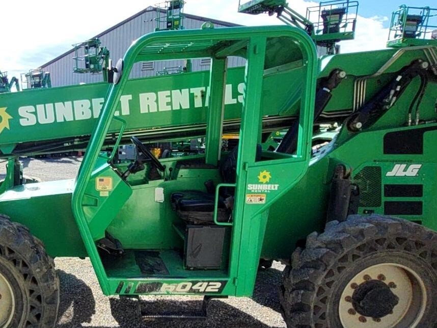 2016 SkyTrak 6042