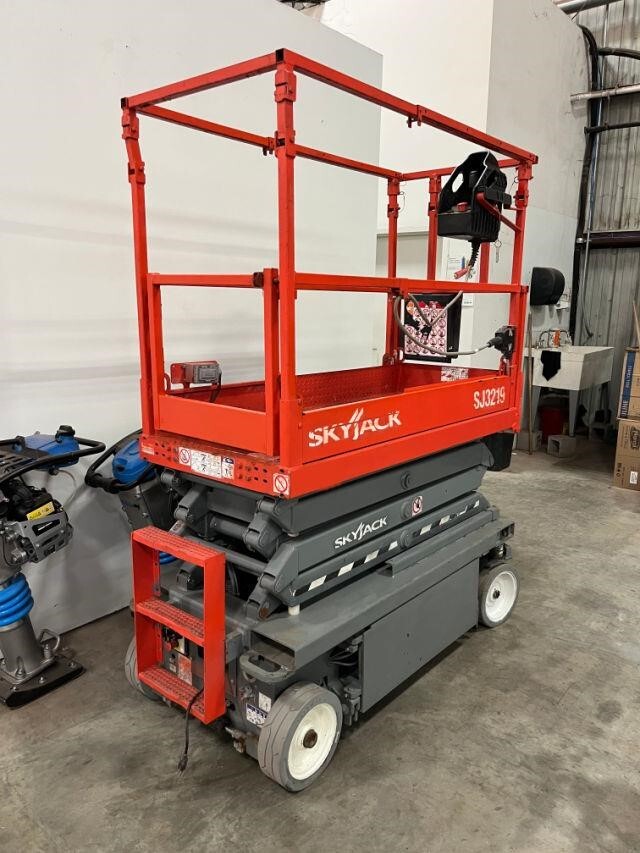 2021 Skyjack SJ3219