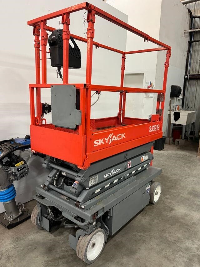 2021 Skyjack SJ3219