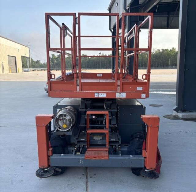 2018 Skyjack SJ-6832RT