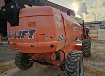 2017 JLG 660SJ