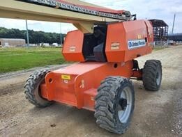 2017 JLG 660SJ