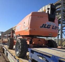 2017 JLG 660SJ