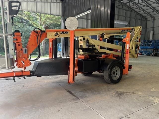 2018 JLG T350