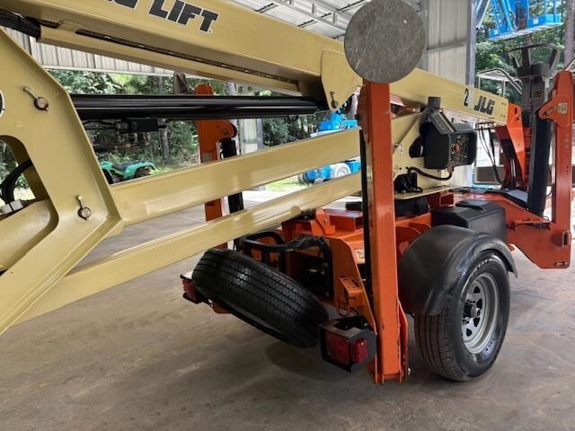 2018 JLG T350