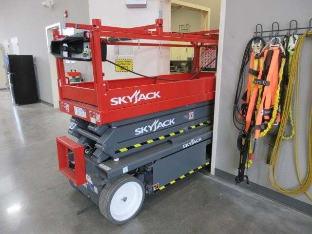 2025 Skyjack SJ-3220