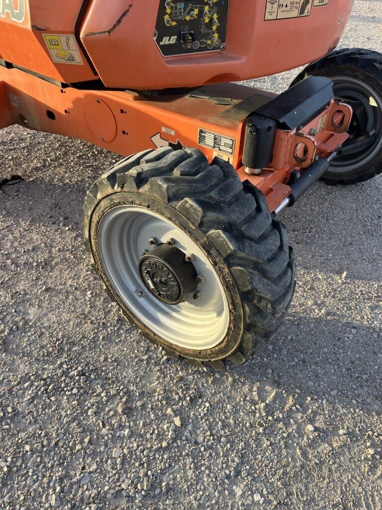 2018 JLG 340AJ