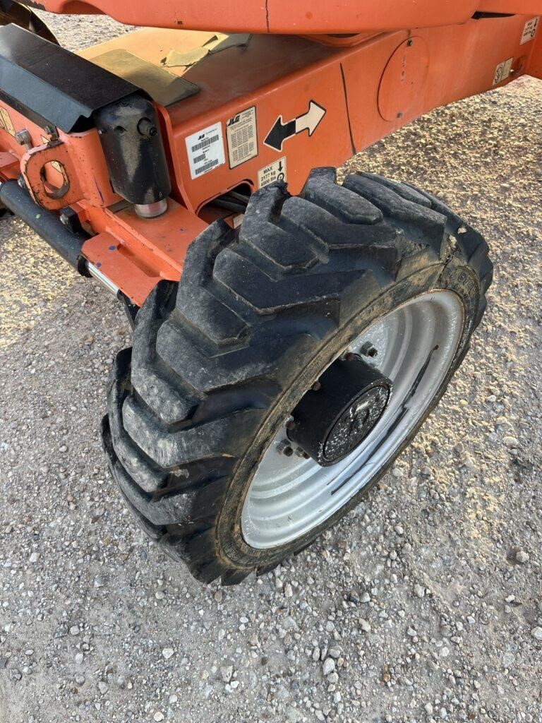 2018 JLG 340AJ