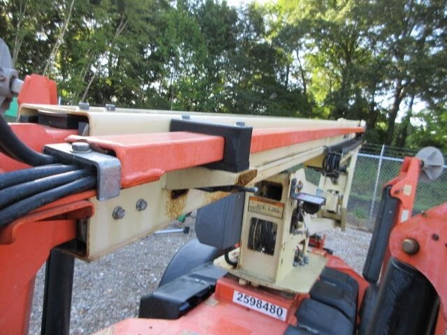 2018 JLG T350