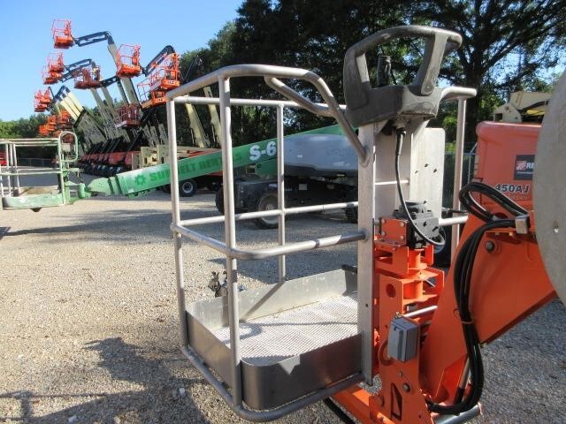 2018 JLG T350