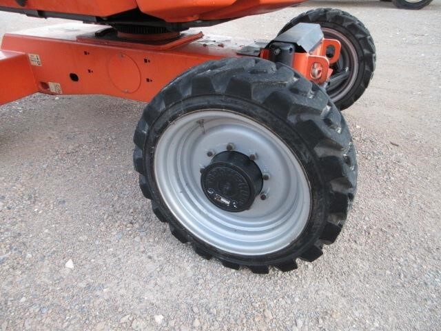 2018 JLG 340AJ