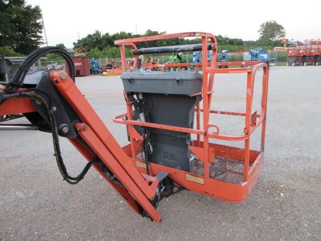 2018 JLG 340AJ