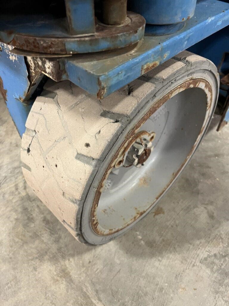 2018 Genie GS-1930