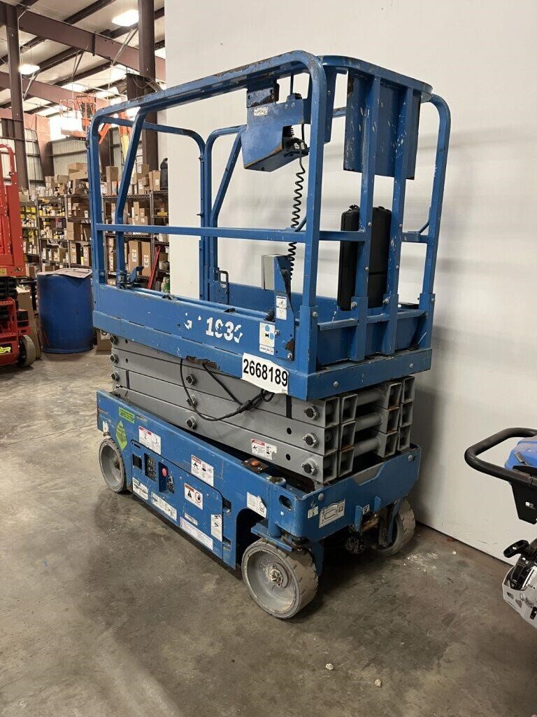 2018 Genie GS-1930