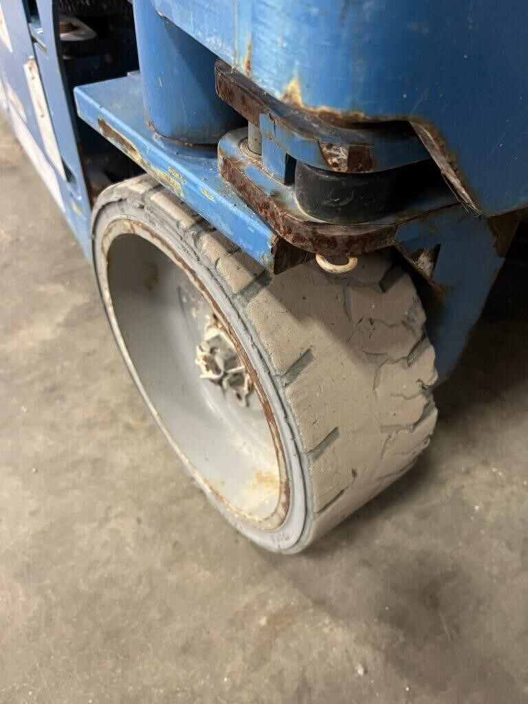 2018 Genie GS-1930