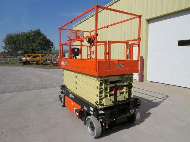 2025 JLG 3246