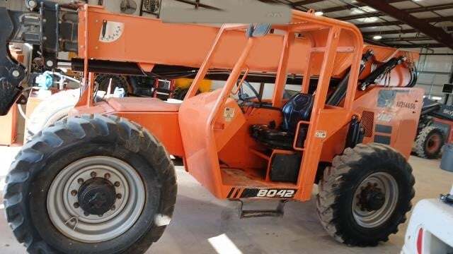 2017 SkyTrak 8042