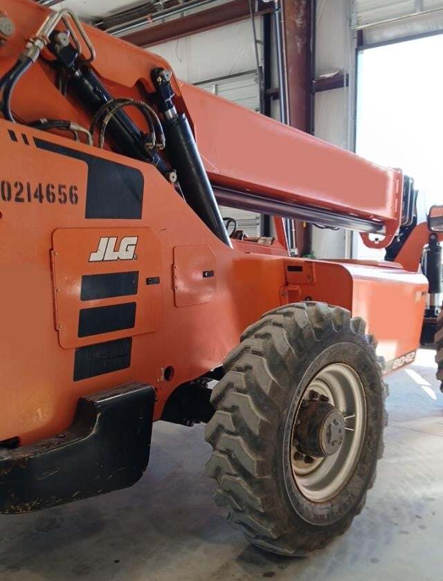 2017 SkyTrak 8042