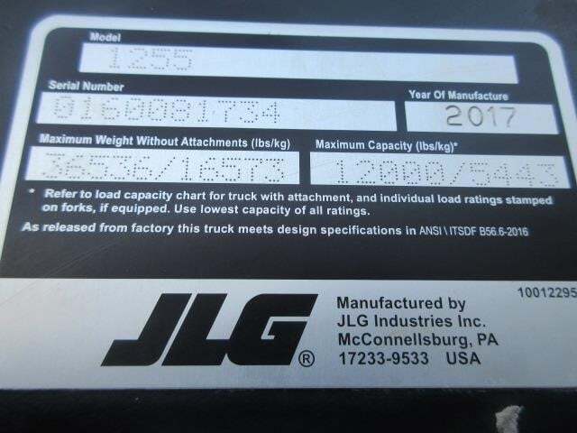 2017 JLG 1255