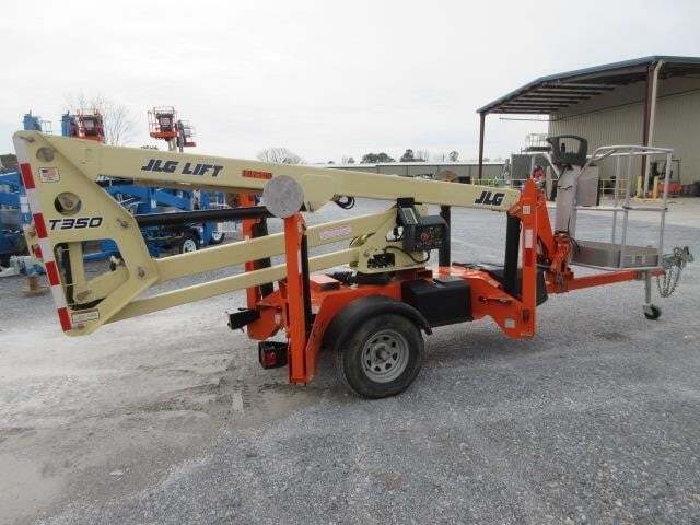 2022 JLG T350