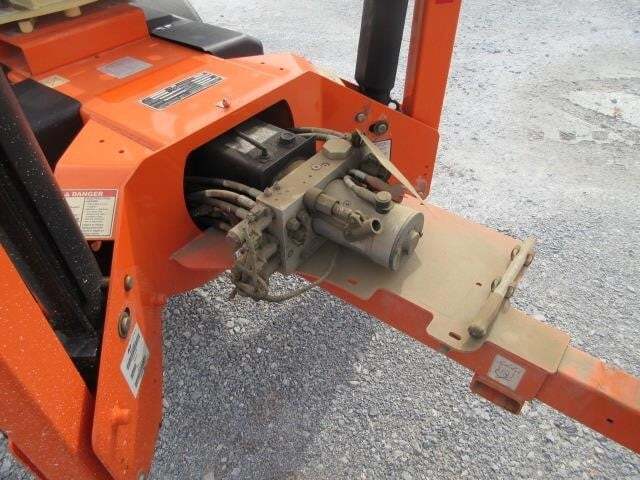 2022 JLG T350