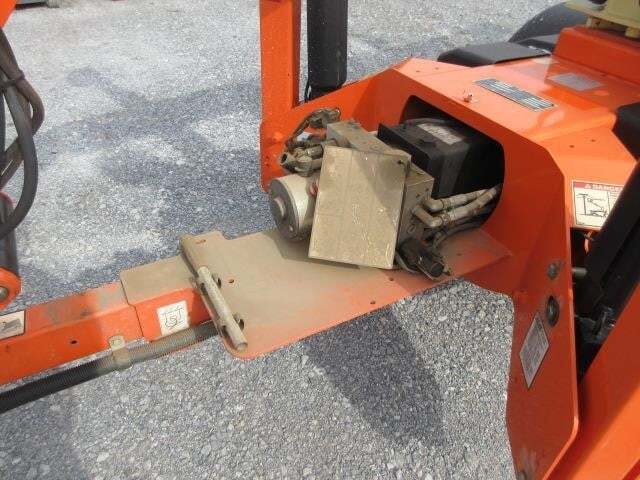 2022 JLG T350